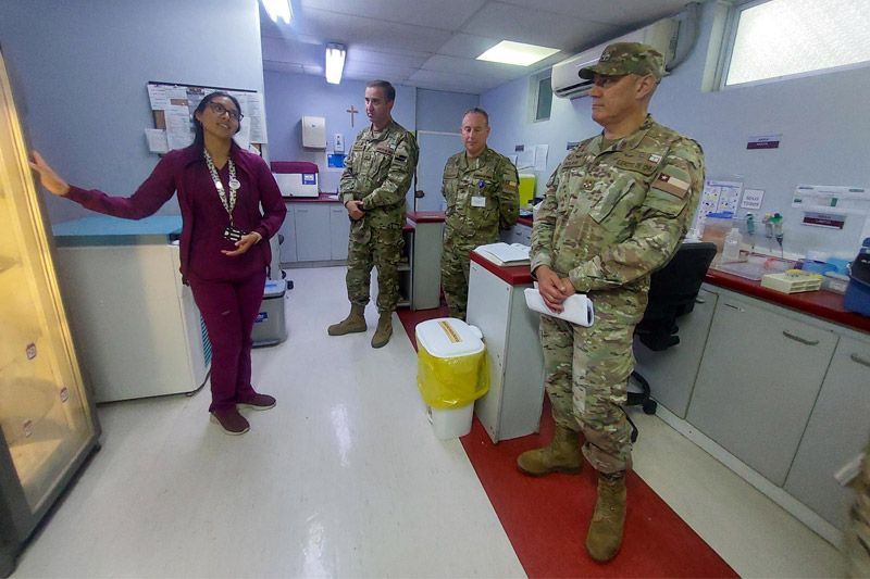 HMN recibe visita del Comandante General del Personal